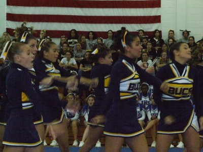 2007_1101FootballCheering0079.JPG