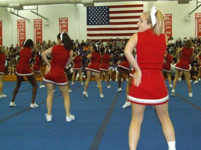 2007_1101FootballCheering0092.JPG