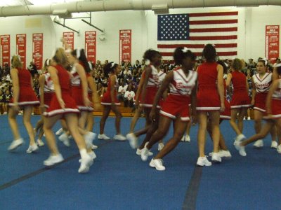 2007_1101FootballCheering0094.JPG