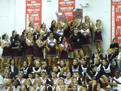 2007_1101FootballCheering0110.JPG