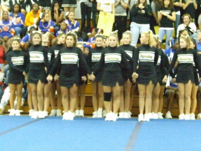 2007_1101FootballCheering0114.JPG