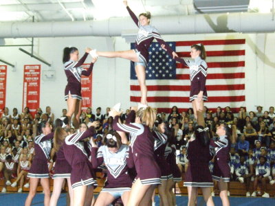 2007_1101FootballCheering0126.JPG