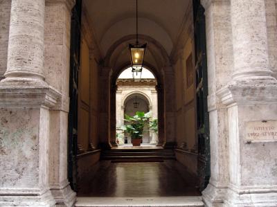 Roman Courtyard Arch.jpg