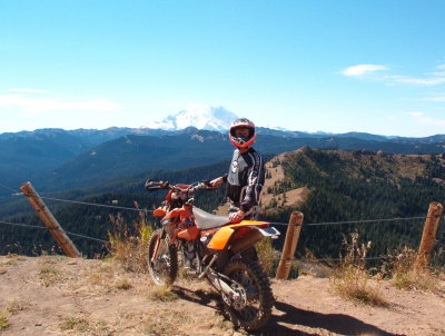 Mt Ranier in Background