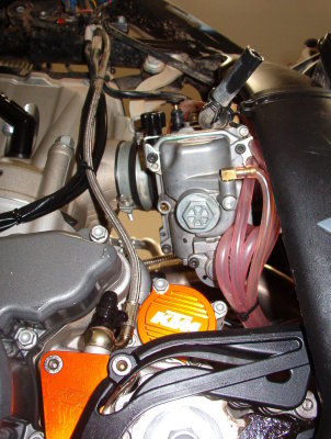 KTM 250XCF Fuel Screw Location