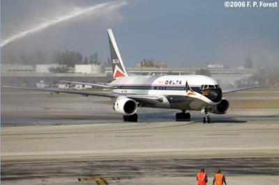 The Farewell Tour of Delta's B767-232 N102DA The Spirit of Delta at FLL - water cannon salute