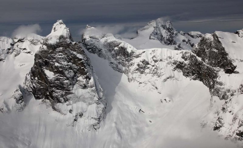 Mox Peaks & Redoubt, View W <br> (MoxPks022810-26.jpg)