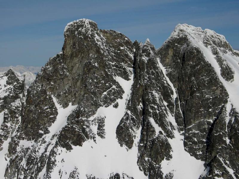 SE Mox, Upper S Face (MoxPks020606-03adj.jpg)