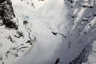 Deming Glacier Icefall & Avalanches <br> (MtBaker021510-34.jpg)