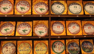 Pu'er Tea For Sale, Kunming  (card3x1-033010_100adj.jpg)
