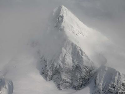 Shuksan, Summit Pyramid, View NE (Shuksan031006-02adj.jpg)