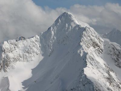 S Twin Sister, N Face & W Ridge (SistersRange031006-52adj.jpg)