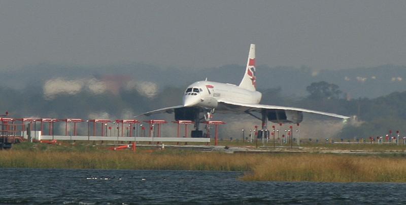 Turning onto RWY 31R, the beast waits.  Oct. 11, 2003