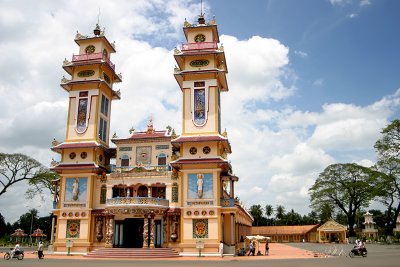 The exterior of the Cao Dai Holy See