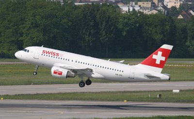 Swiss A-319 departing from ZRH RWY 16