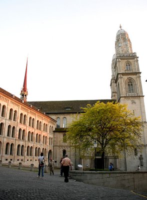 A small plaza behind the main cathedral