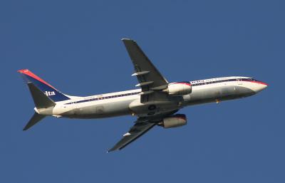 Delta 737-800 taking off JFK RWY 13R, May, 2005