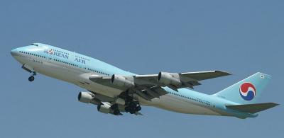 KE 743, PEK, July 2004