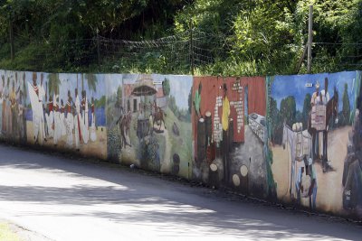 On Ridge Road, with help from a cabbie, we found this beautiful, long mural painted by various local artists.