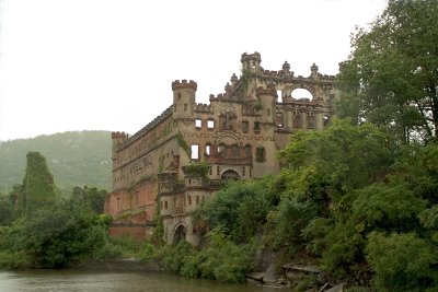 I used to be fascinated by the Bannerman castle on an island in the Hudson near West Point.  Was happy when tours started!