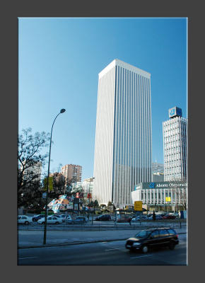 Torre Picasso - Madrid's tallest office building