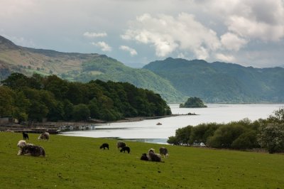 Derwent water 001.jpg