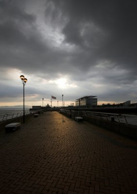 Hull marina front dusk