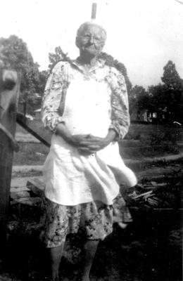 Mary Virginia Dueitt Gibson , 3 Mar 1869 - 5 Mar 1961