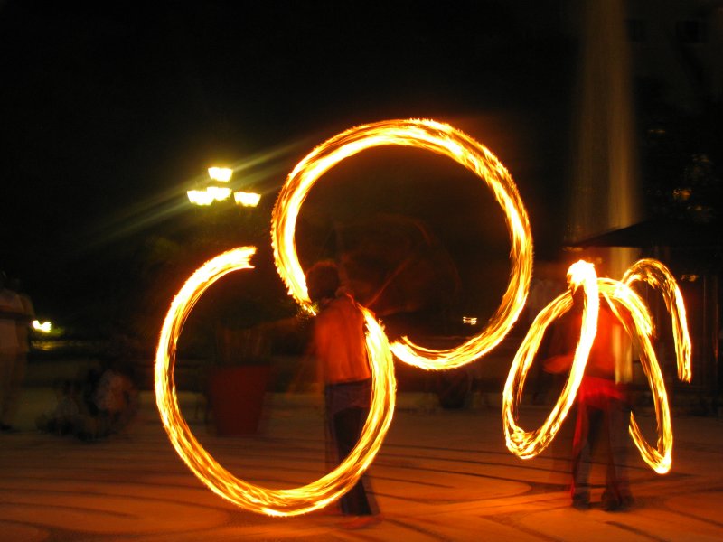  Fire show Wyndham Resort Sabor