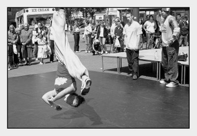 Breakdancer