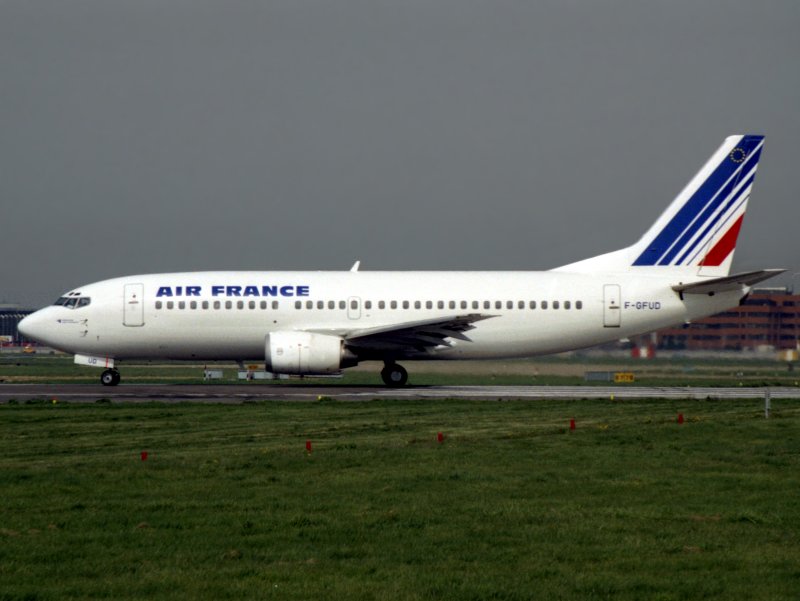 B737-300  F-GFUD