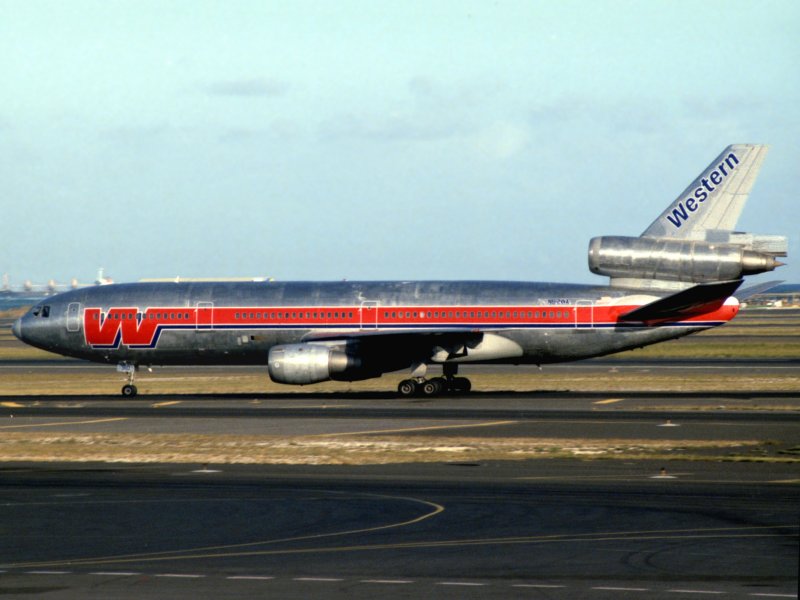 DC10-10   N912WA 