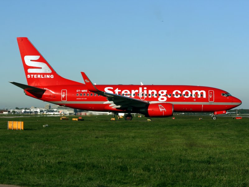 B737-700  OY-MRE