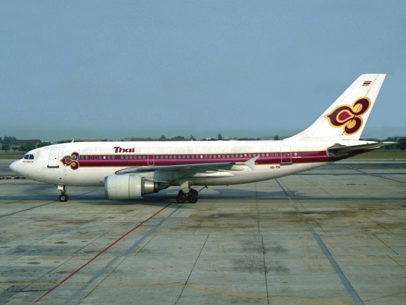 A310-300  HS-TIA  