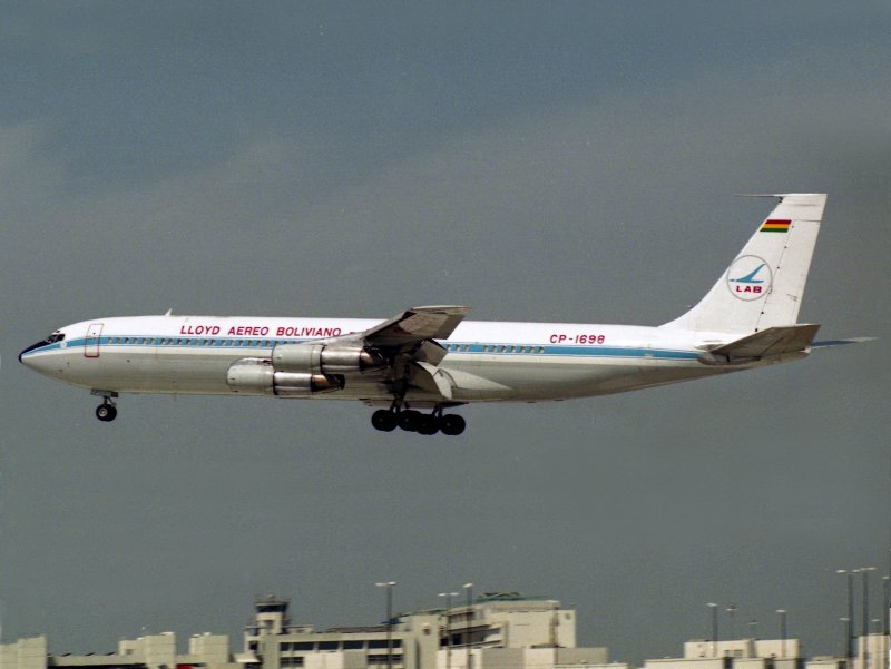 B707-320F CP-1698