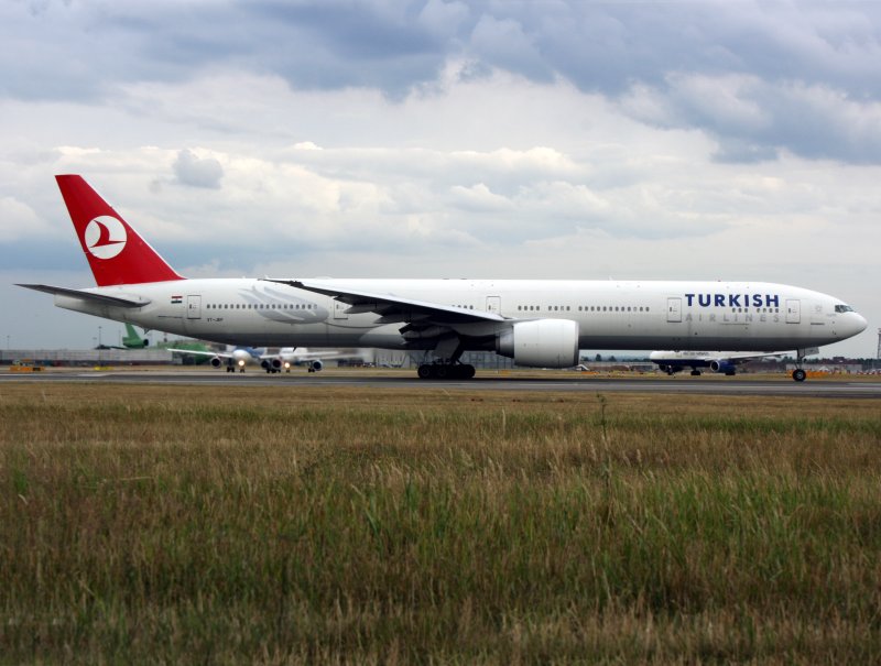 B777-300  VT-JEF