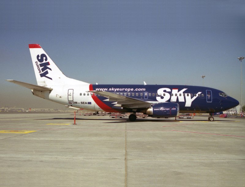 B737-500  OM-SEA