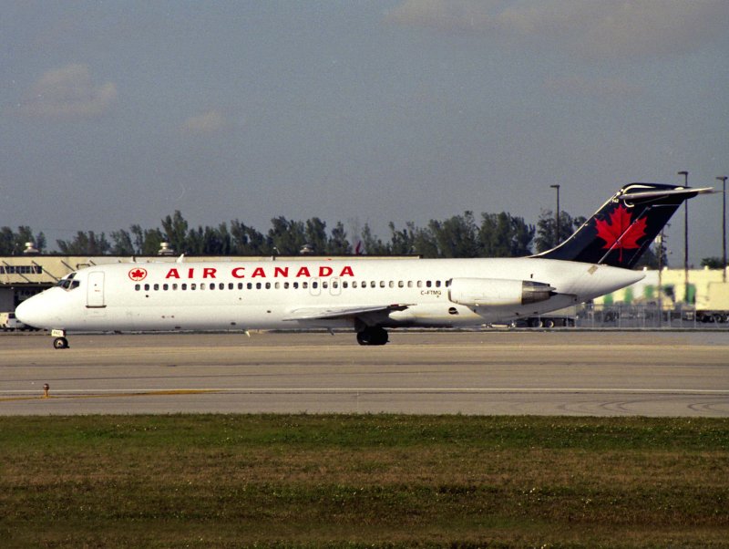 DC9-30  C-FTMQ