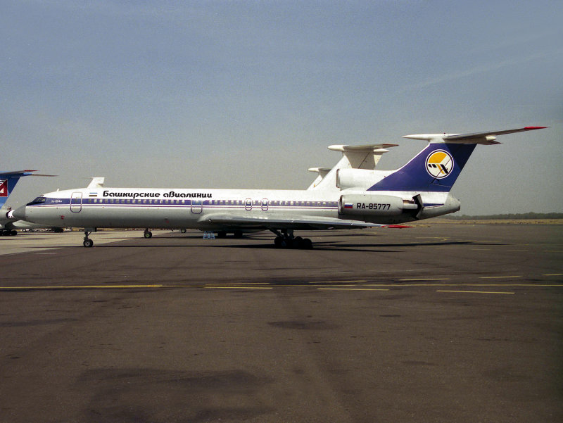 TU154M  RA-85777