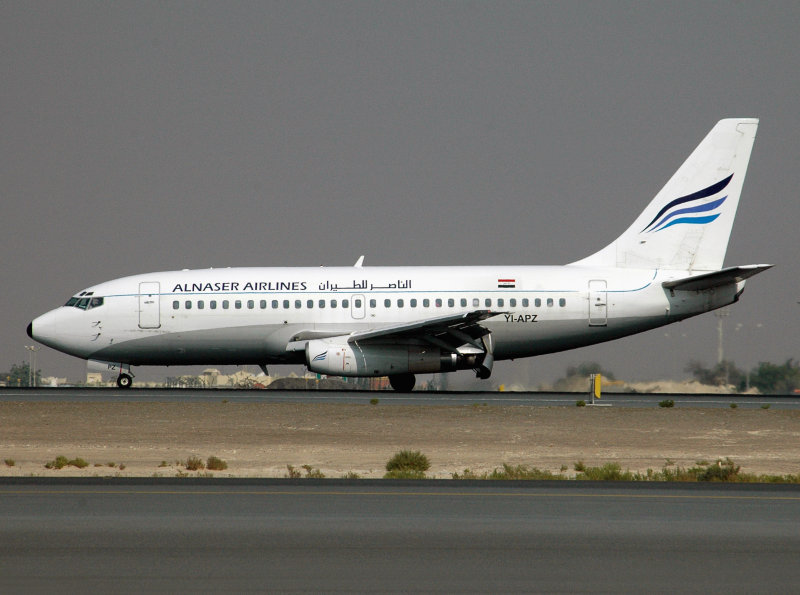 B737-200  YI-APZ