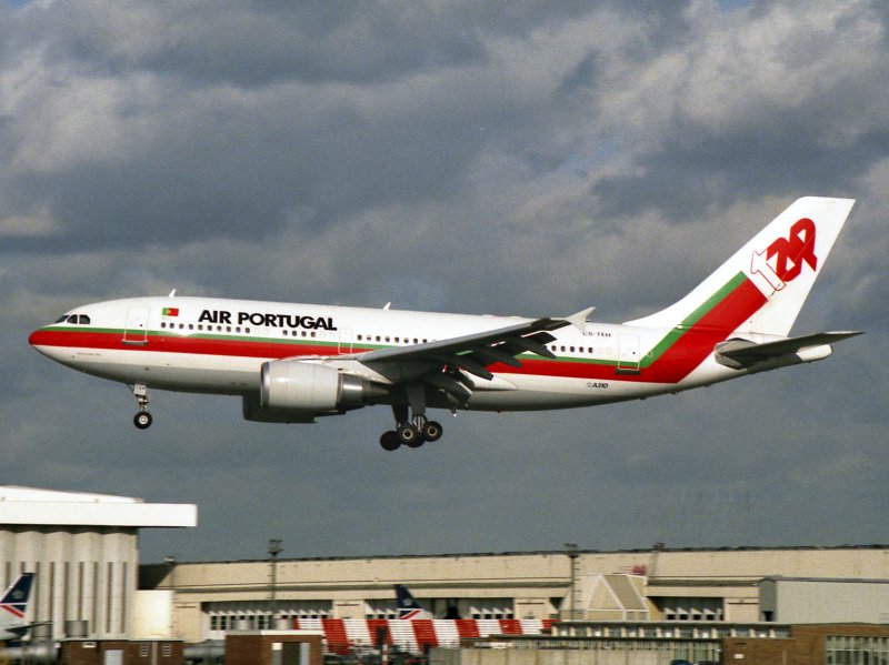 A-310-300  CS-TEH