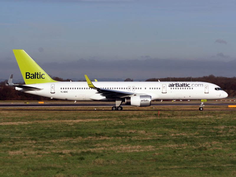 B757-200  YL-BDC