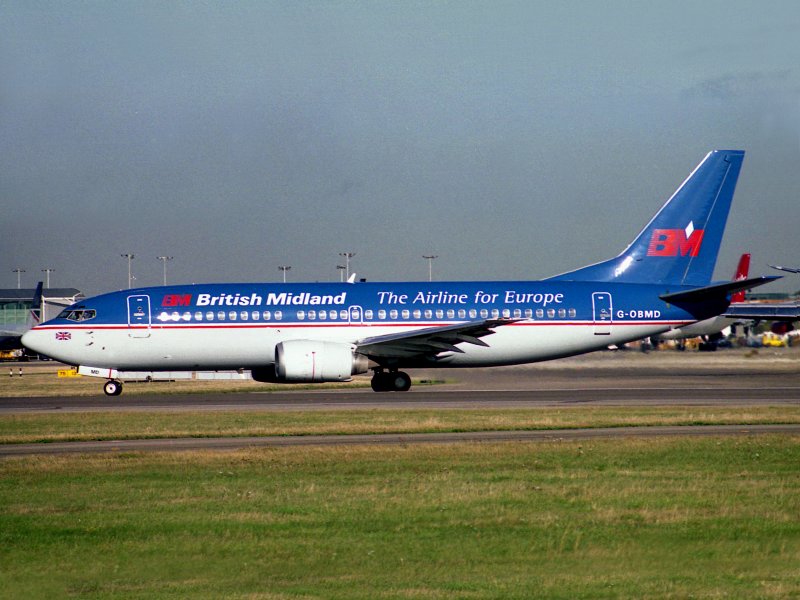 B737-300 G-OBMD