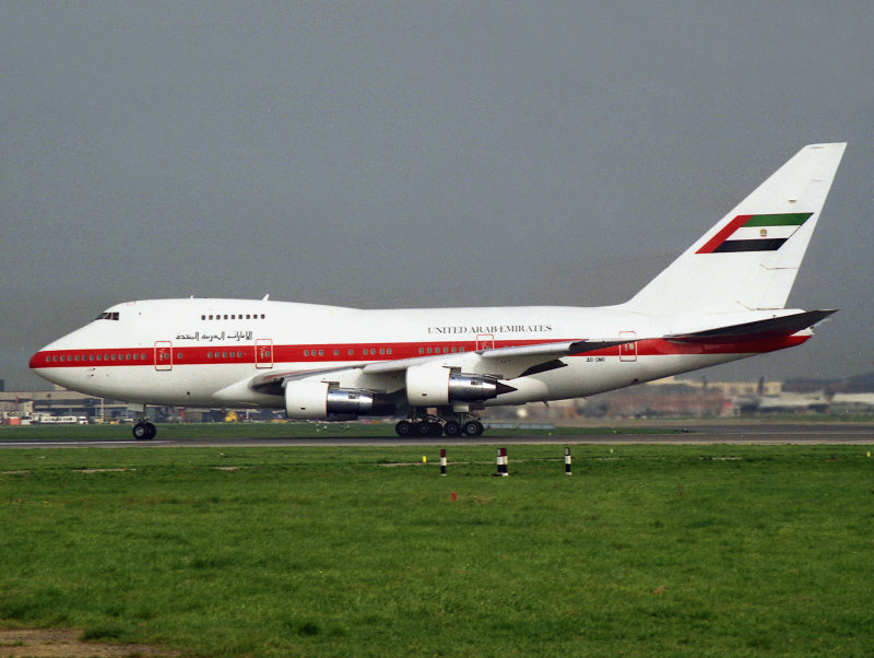 B747-SP  A6-SMR