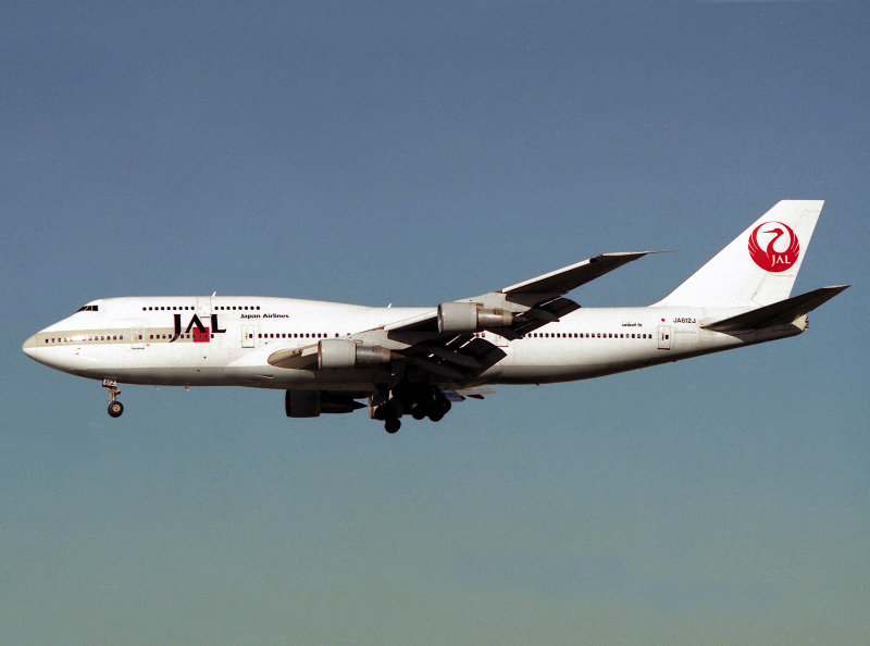 B747-300 JA-812J