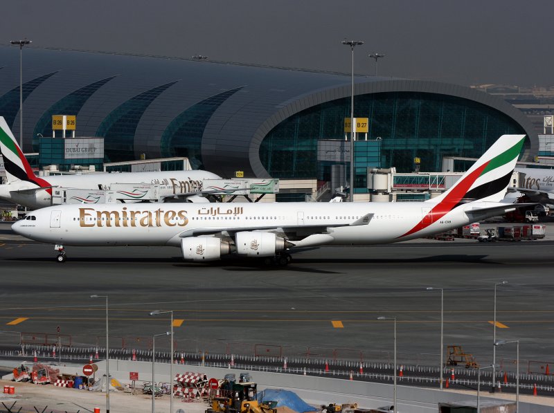 A340-500  A6-ERB