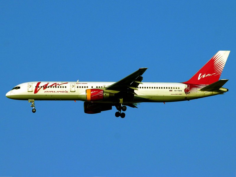 B757 RA-73016