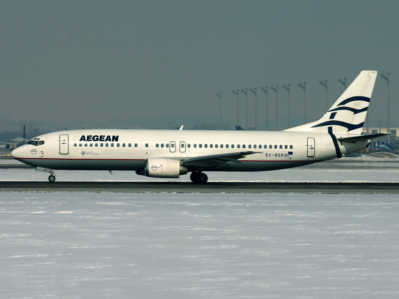 B737-400 SX-BGR
