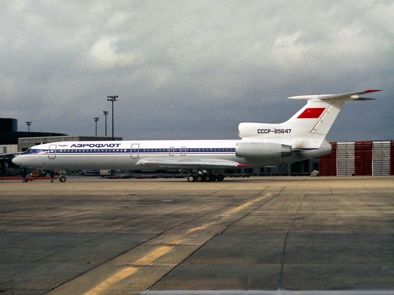 TU-154M  RA-85647