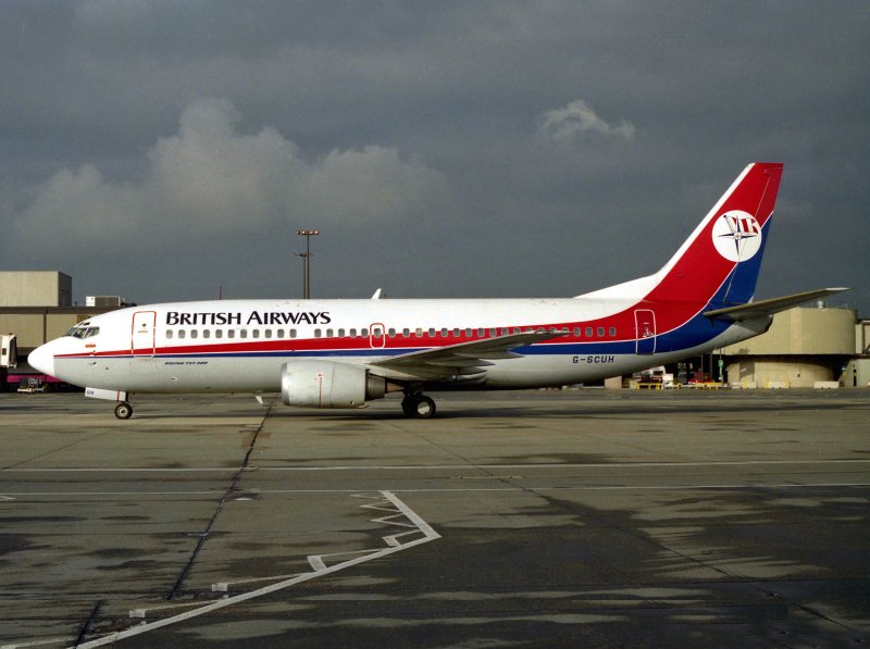 B737-300 G-SCUH